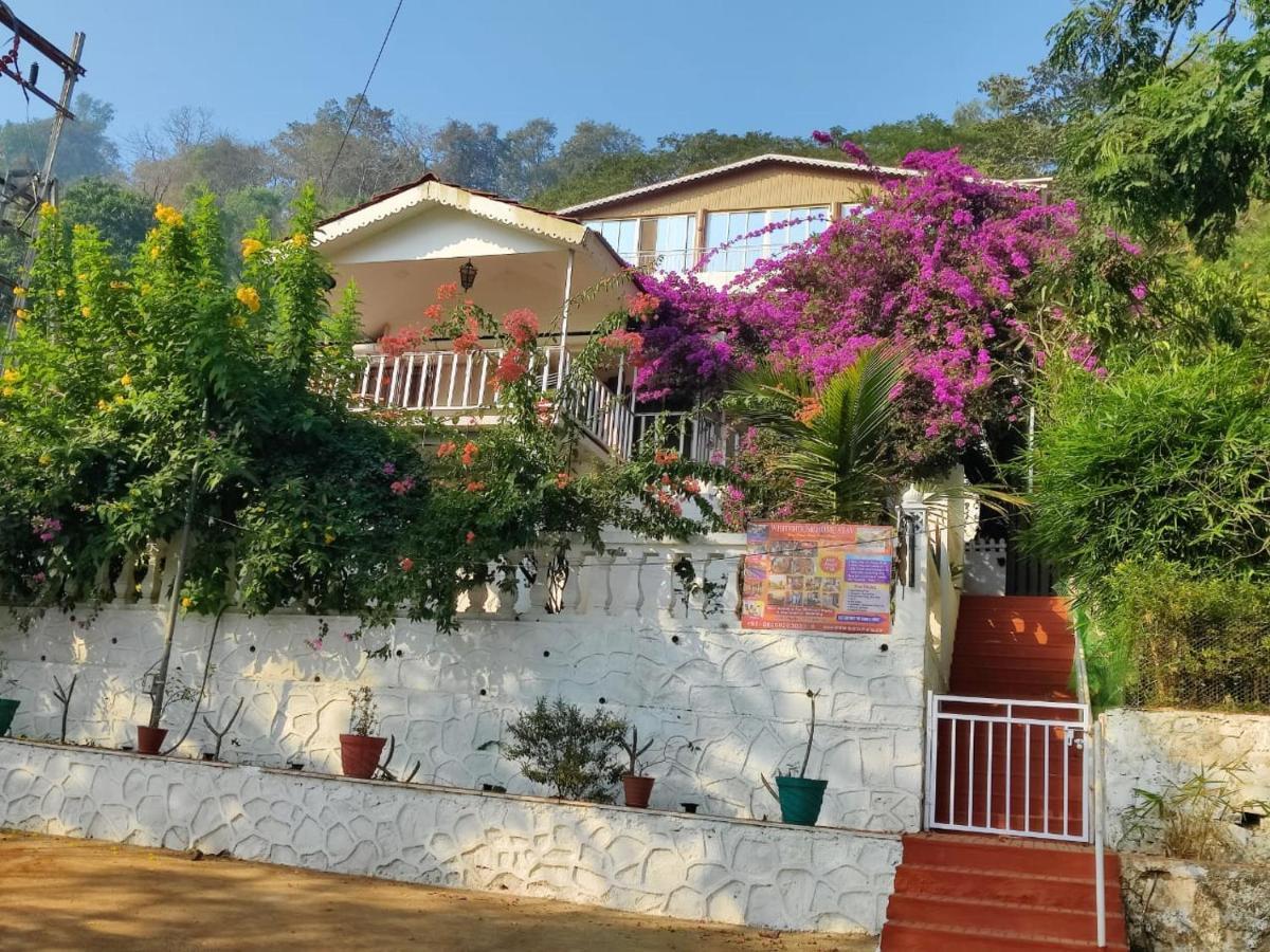 Whitehouse Homestay By Oxystays Hospitality Alībāg Esterno foto